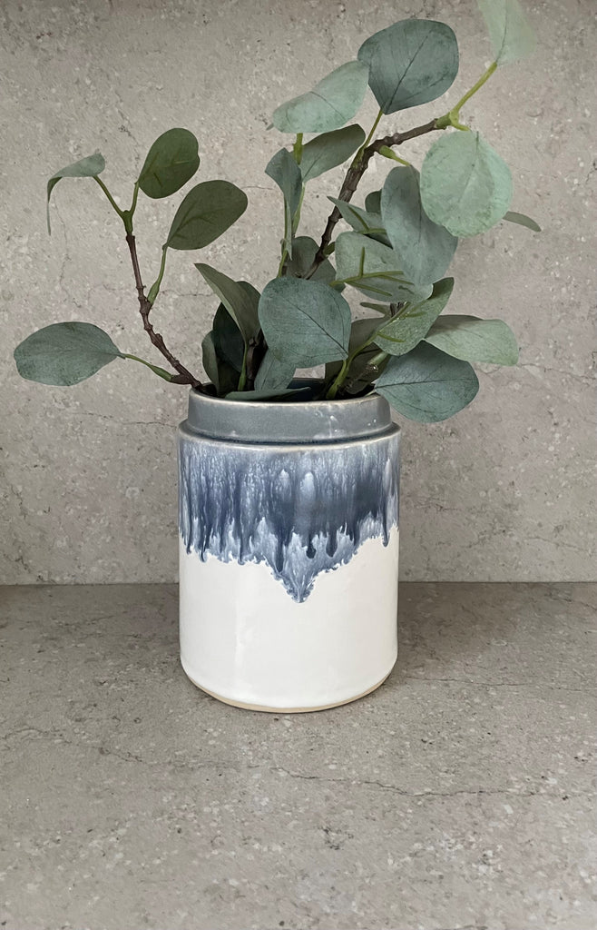 handmade Blue and white glazed vase